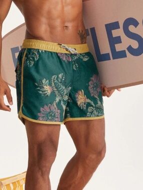 Maamgic ChinoWave Floral Print Swim Trunks - Size Large